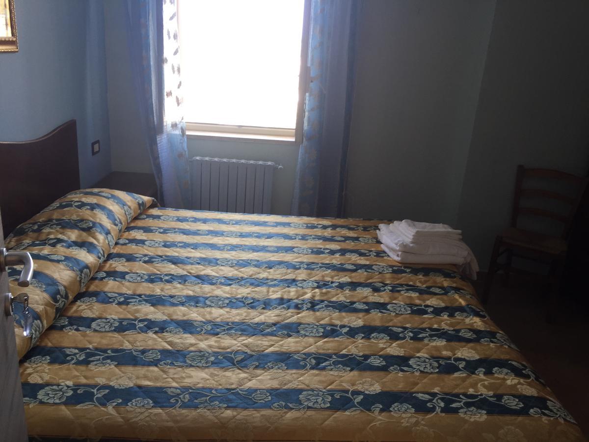 Hotel Il Castello Paola Luaran gambar